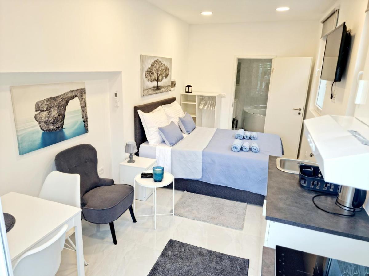 Villa Danza Del Mar - Designed For Adults Vir Exterior photo